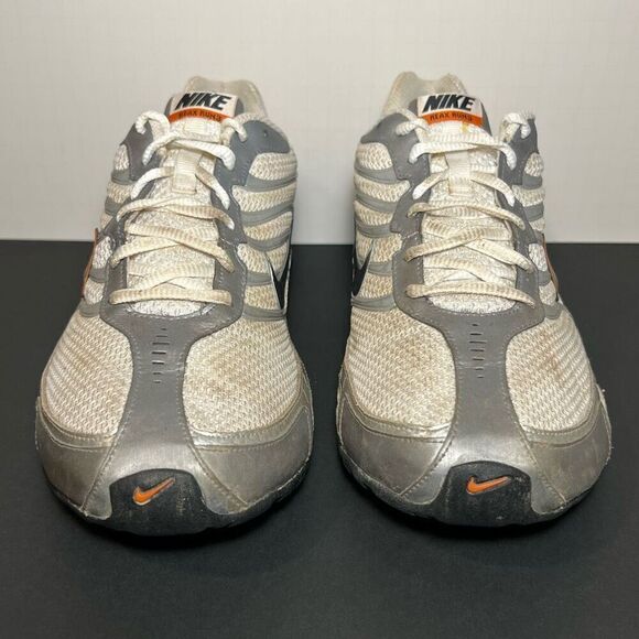 Mens NIKE Reax Run 3 Silver Athletic Shoes / Size 8.5 - Picture 2 of 9